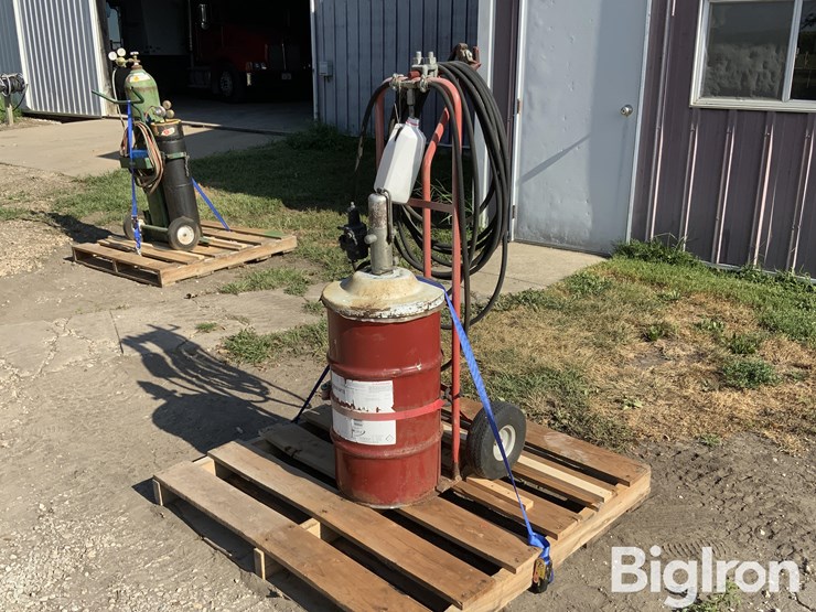 stewart-warner-grease-applicator-image-1