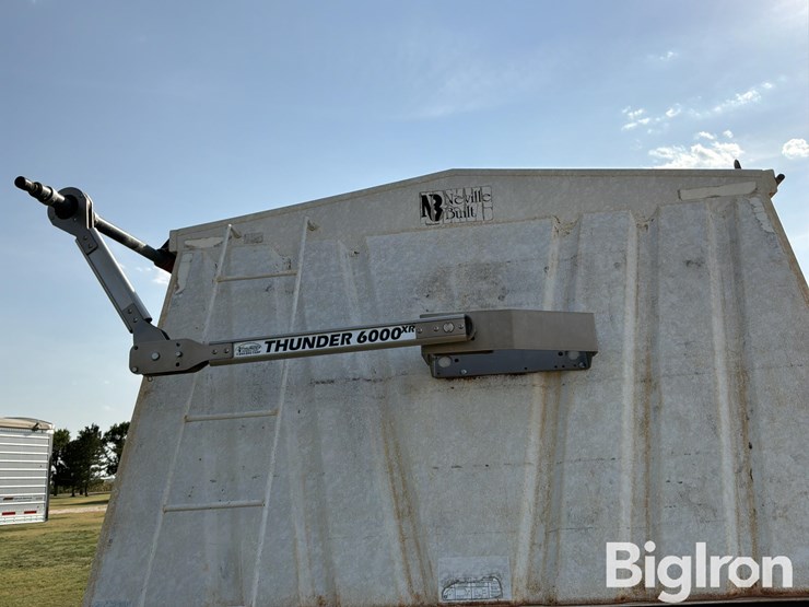 2002-neville-built-t/a-grain-trailer-image-17