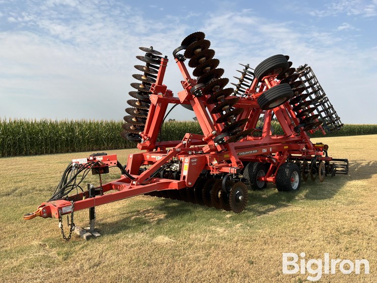 2018-kuhn-krause-excelerator-8005-vertical-tillage-image-1