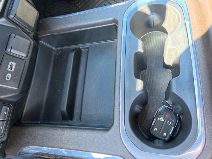 #3006-•-2021-chevy-1500-rst-pickup-truck-image-15