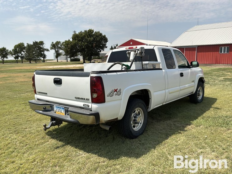2003-chevrolet-silverado-2500-ls-4x4-extended-cab-pickup-image-5