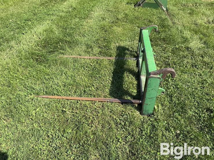 frontier-tractor-loader-bale-fork-image-8