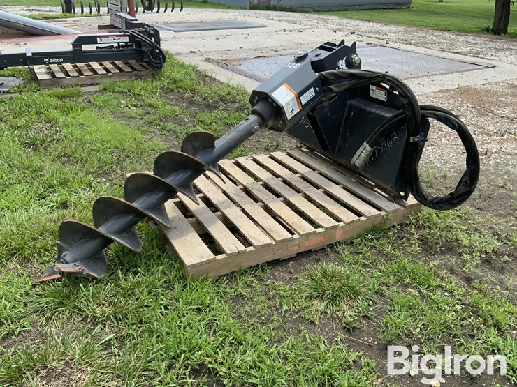 2007-bobcat-15c-skid-steer-post-hole-auger-image-1