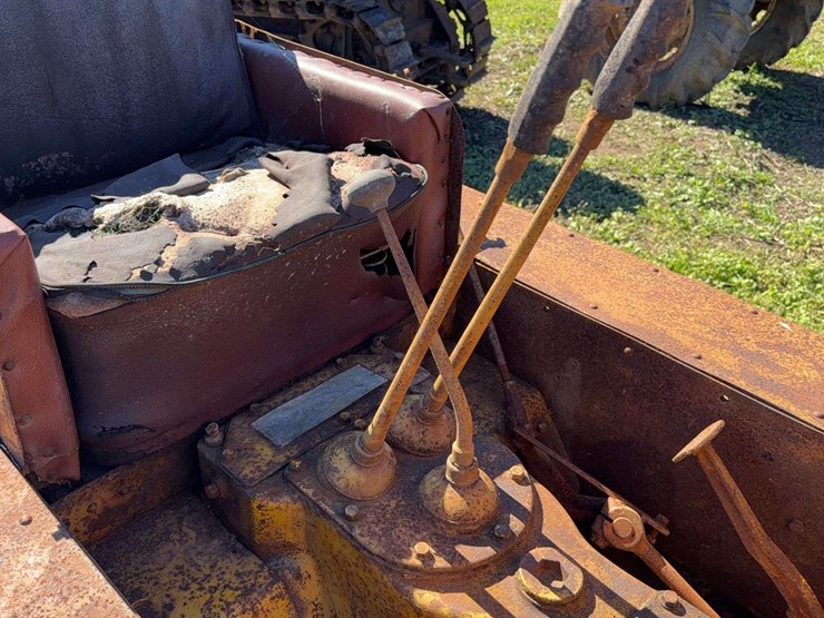 caterpillar-ten-image-20