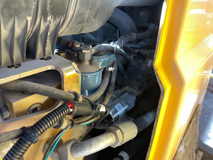 #1537-•-2010-volvo-dd70-vibratory-compactor-image-24