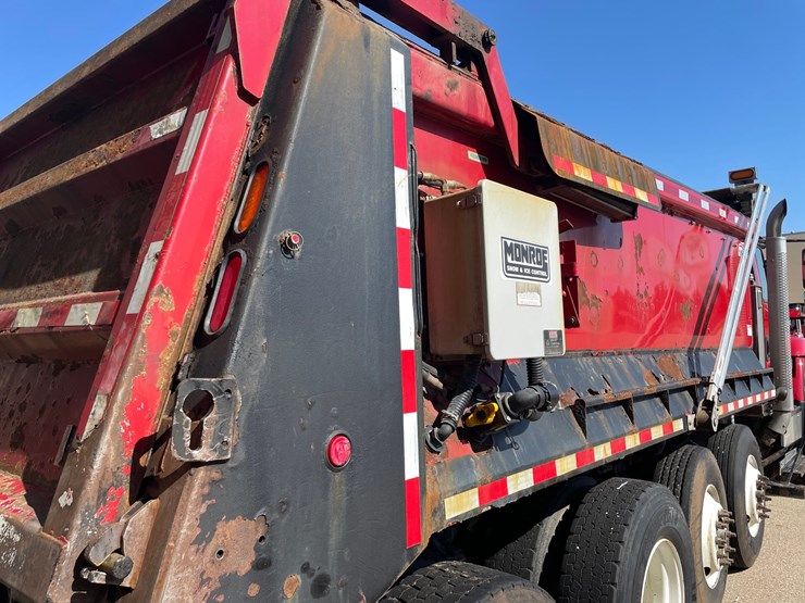 #1502-•-2018-international-7600-quad-axle-dump-truck-(has-wi-title)-with-accessories-image-23