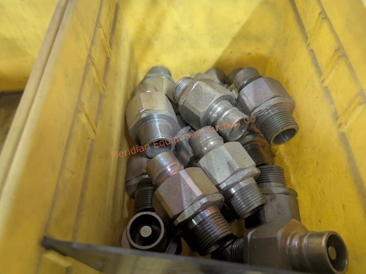 wire-rolling-rack-w/-asst-pipe/plumbing-fittings-image-12