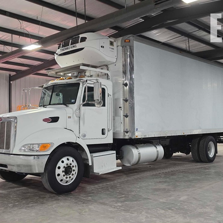 2011 PETERBILT 337