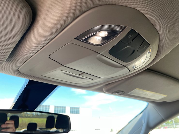 #1518-•-2020-chrysler-voyager-mini-van-(has-wi-title)-image-25
