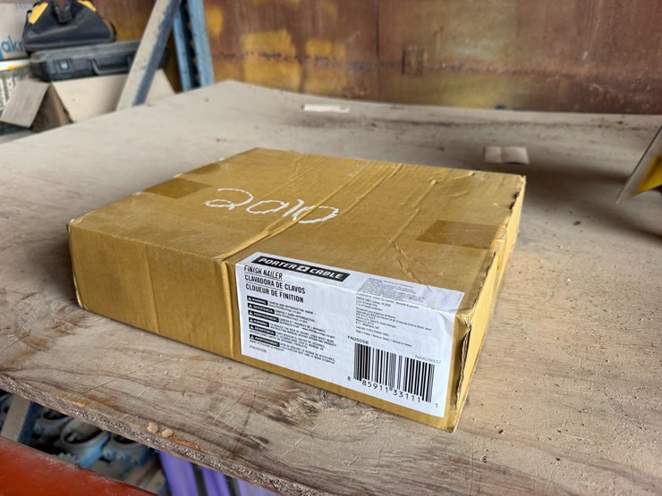 #2010-•-portal-cable-finish-nailer-image-1