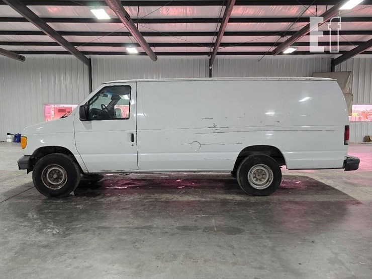 2007-ford-e250-image-5