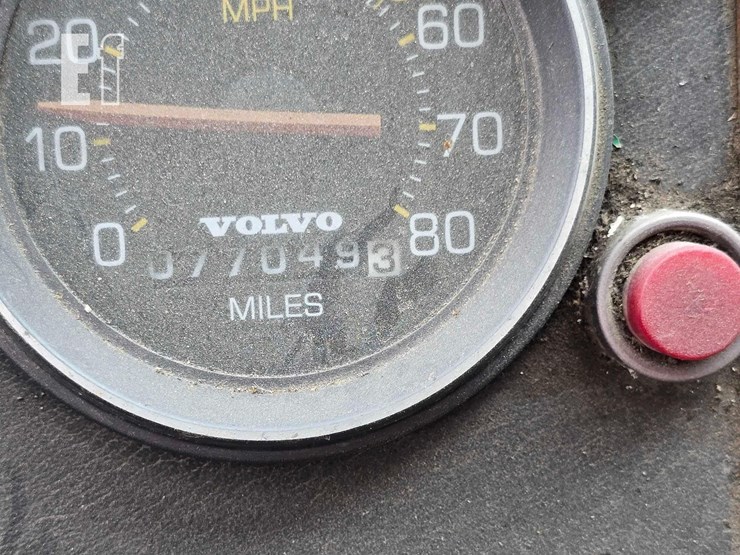 1995-volvo-wxll64-image-13