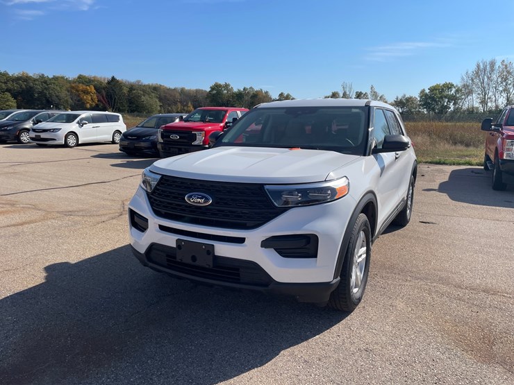 #1529-•-2021-ford-explorer-awd-suv-(has-wi-title)-image-1