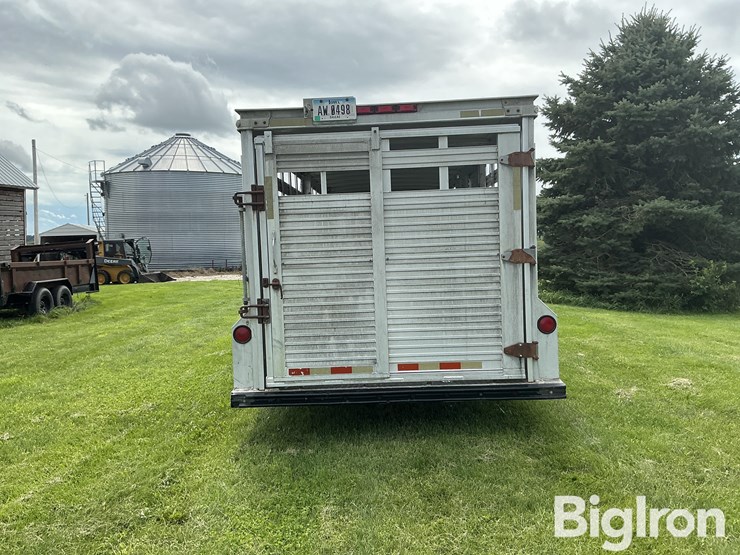 2001-barrett-t/a-gooseneck-aluminum-livestock-trailer-image-6