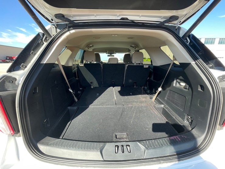 #1529-•-2021-ford-explorer-awd-suv-(has-wi-title)-image-28