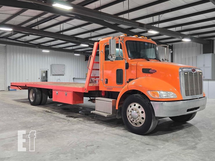 2018-peterbilt-337-image-2