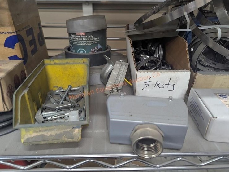 wire-rolling-rack-w/-assorted-shop-supplies-image-12