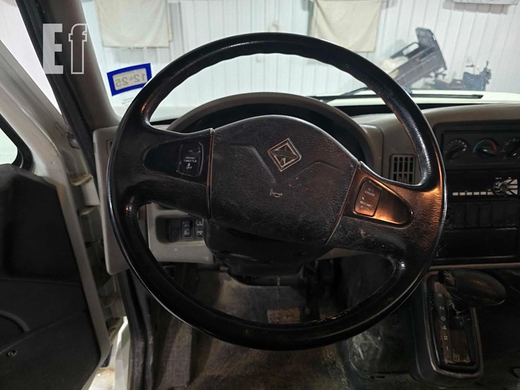2016-international-durastar-4300-image-10
