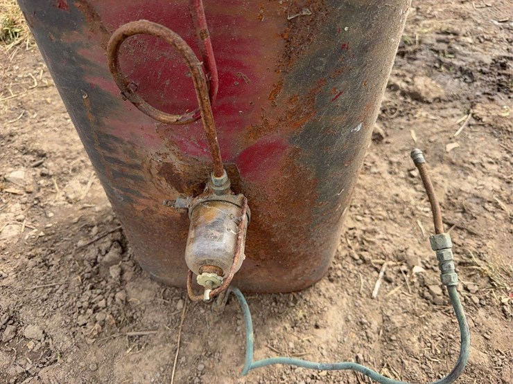 farmall-fuel-tank-image-8