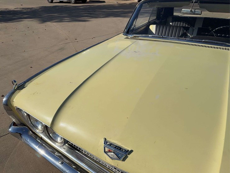 1960-ford-sunliner-image-10