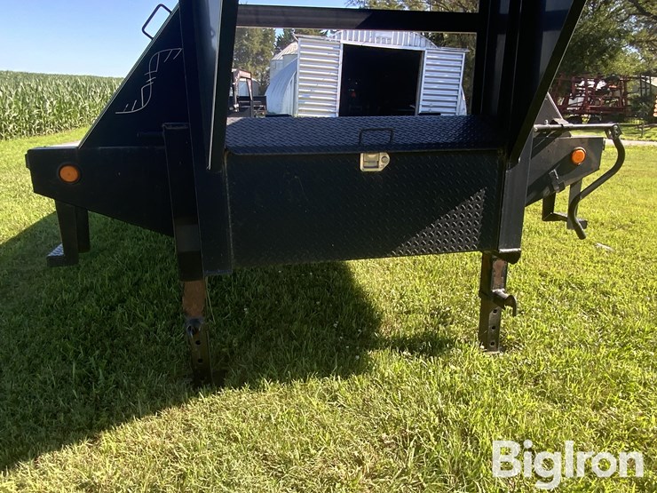 2013-pj-26'-low-pro-t/a-gooseneck-deckover-flatbed-trailer-image-13
