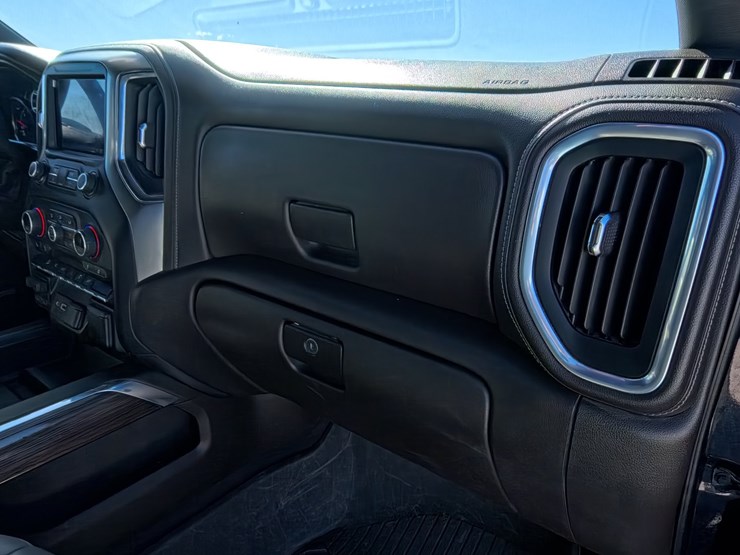 #3006-•-2021-chevy-1500-rst-pickup-truck-image-40