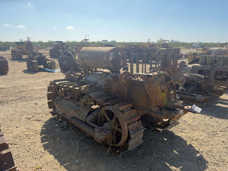 caterpillar-thirty-image-4