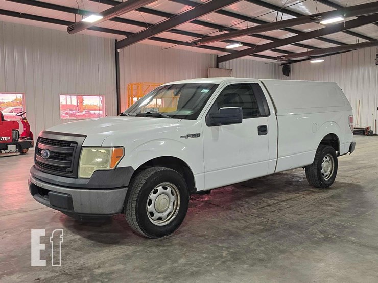 2014-ford-f150-xl-image-1