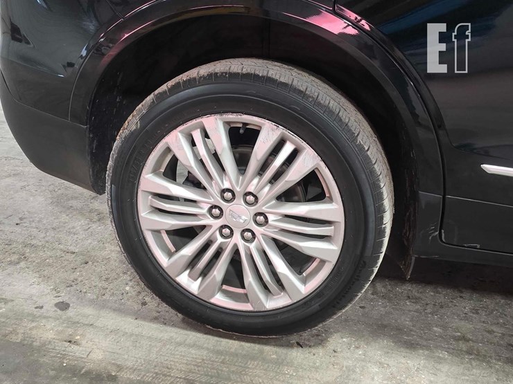 2019-cadillac-xt5-image-17