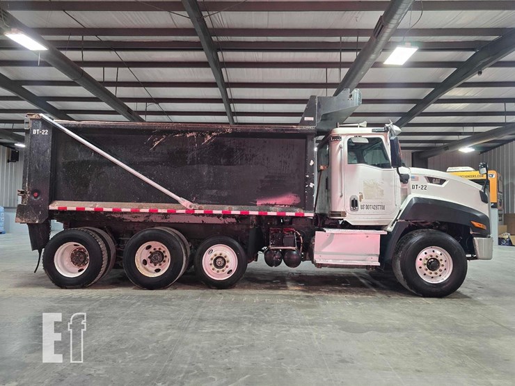 2016-caterpillar-ct660-image-6