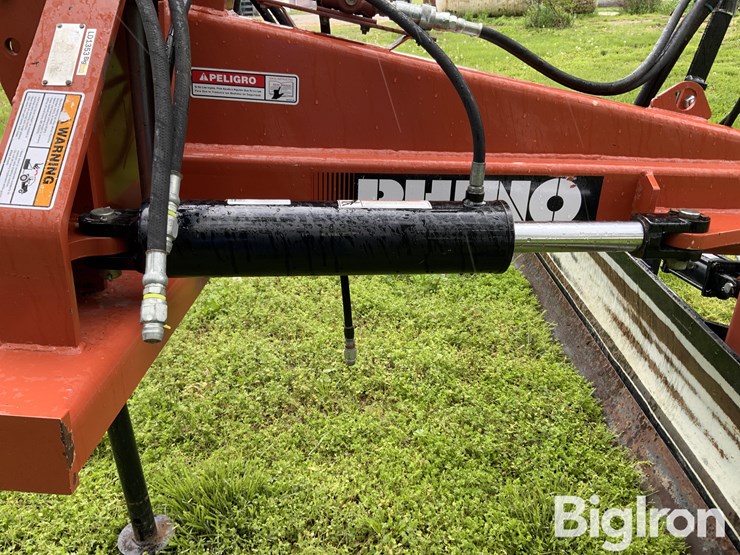 rhino-1540-10'-3-pt-hydraulic-blade-w/gauge-wheels-image-17
