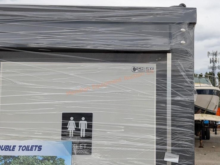 bastone-2-stall-portable-toilets--never-used-image-11