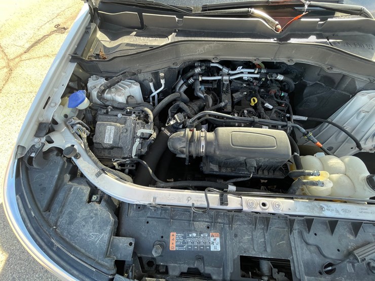 #1529-•-2021-ford-explorer-awd-suv-(has-wi-title)-image-34
