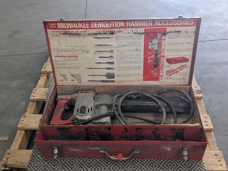 milwaukee-5332-hd-demolition-hammer-w/-case-image-7