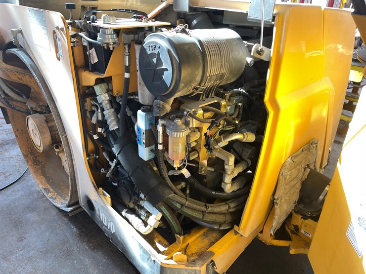 #1537-•-2010-volvo-dd70-vibratory-compactor-image-20