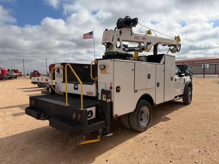 2017-ford-f550-image-3