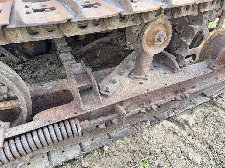 caterpillar-twenty-five-image-42