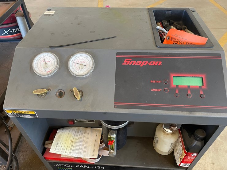 #1540-•-snap-on-cool-care-i34-a/c-recovery-unit-image-3