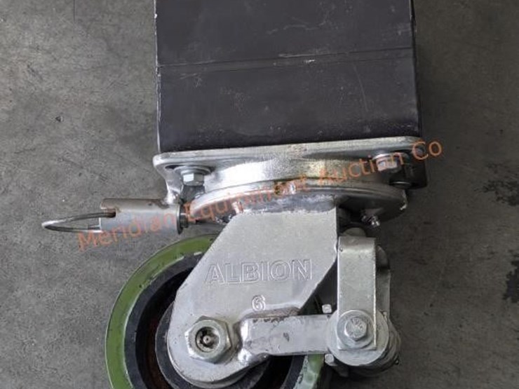 6"-hd-albion-caster-wheels-w/-sb-container-locks-image-7