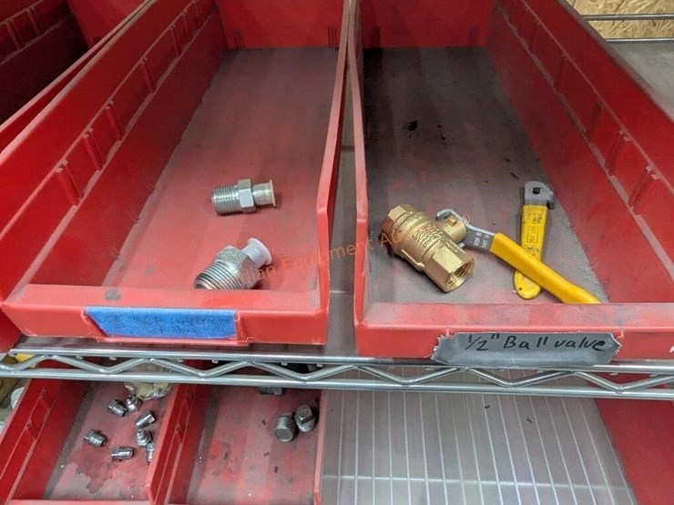 wire-rolling-rack-w/-asst-pipe/plumbing-fittings-image-17