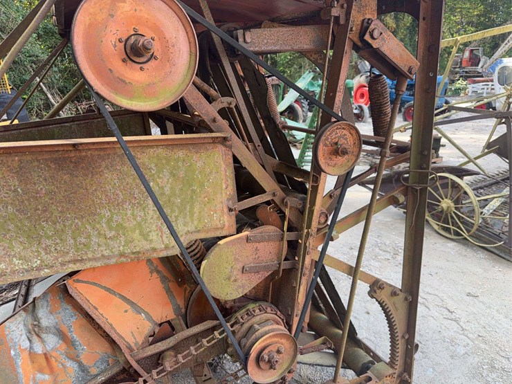 allis-chalmers-all-crop-combine-image-15