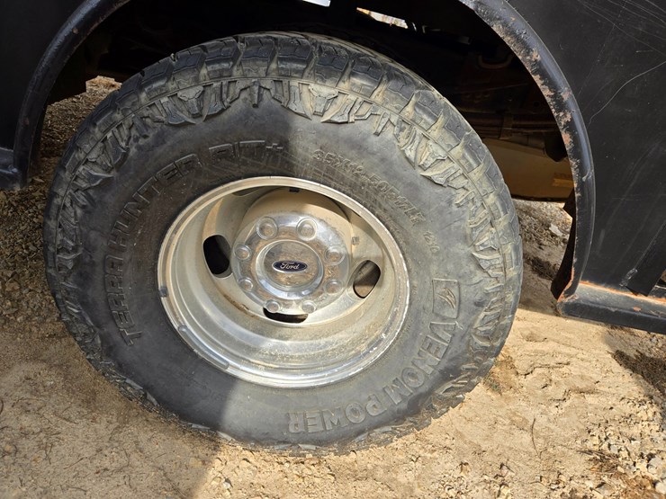 #27076-•-2011-ford-f-350-pickup-truck-(nonrunner)-image-39