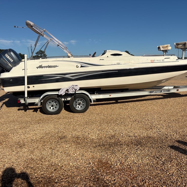 #9004 • 2008 Hurricane FD 232 OB 23’ Boat