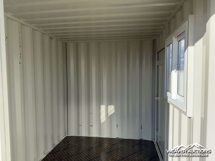 10-x-7-ft.-storage-container-image-9
