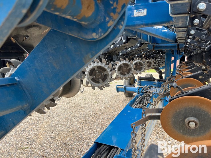 2014-kinze-3660-16r30/31r15-planter-image-17