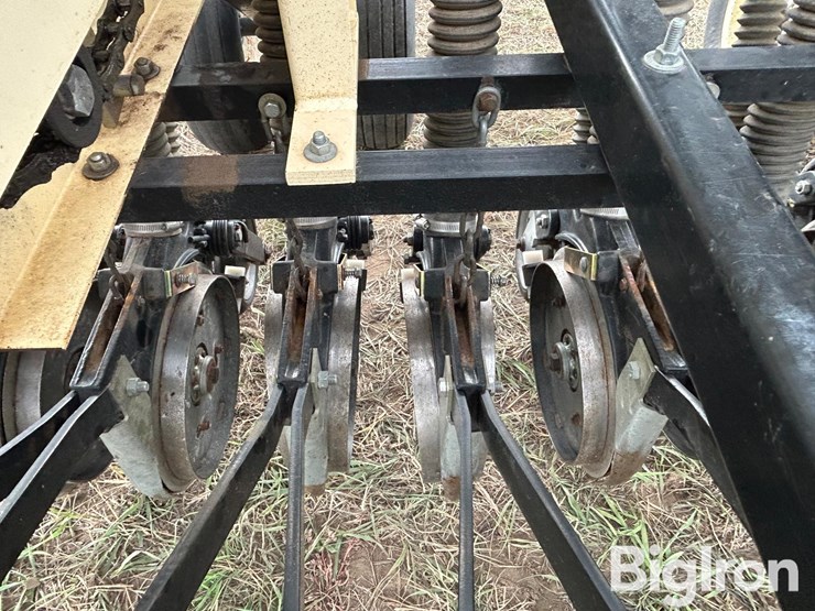 truax-flxii-812rt-drill-seeder-image-16