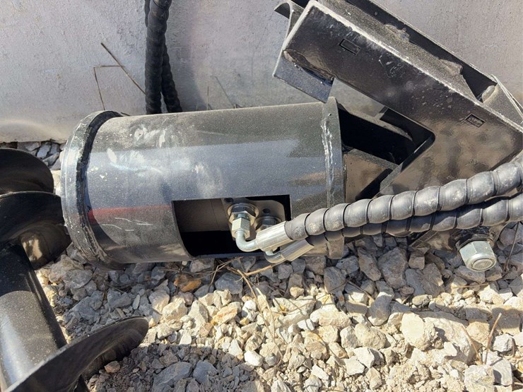 hydraulic-mini-excavator-auger-attachment-with-dual-bits-image-5