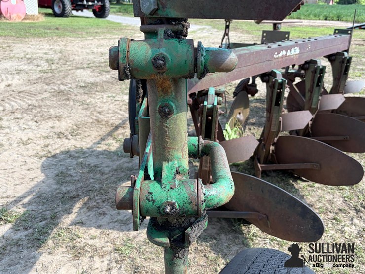 oliver-semi-mounted-4-bottom-plow-image-18