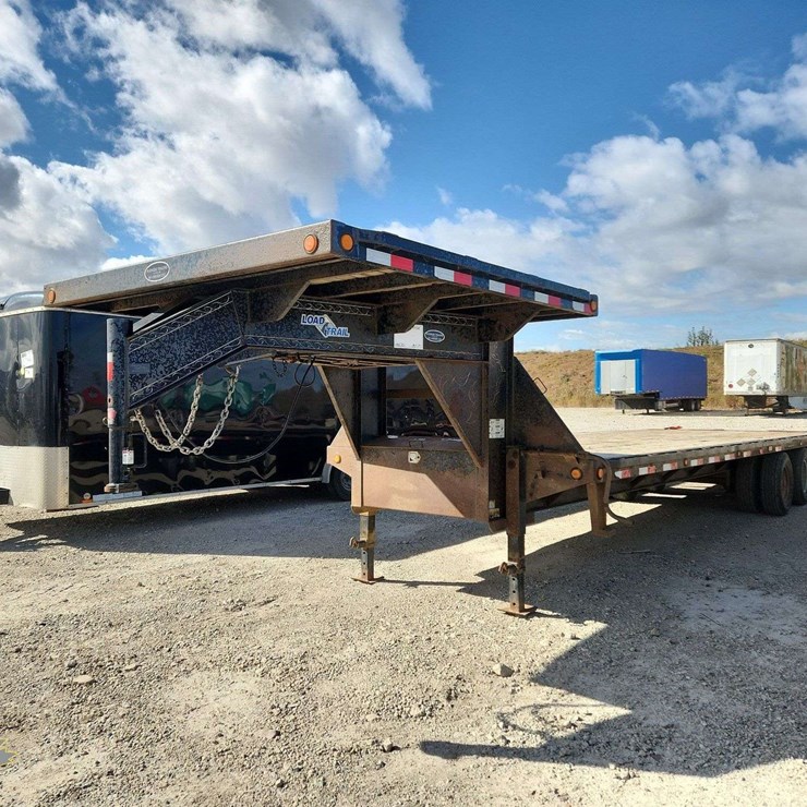 2010 Load Trail T/A 25ft Gooseneck Equipment Trailer