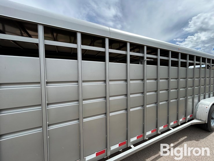 2014-liberty-inc-travalong-40'-tri/a-gooseneck-livestock-trailer-image-16